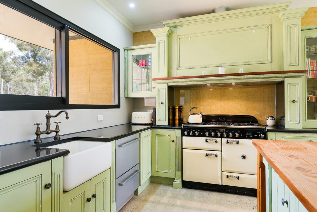 internal-rammed-earth-kitchen-splashback