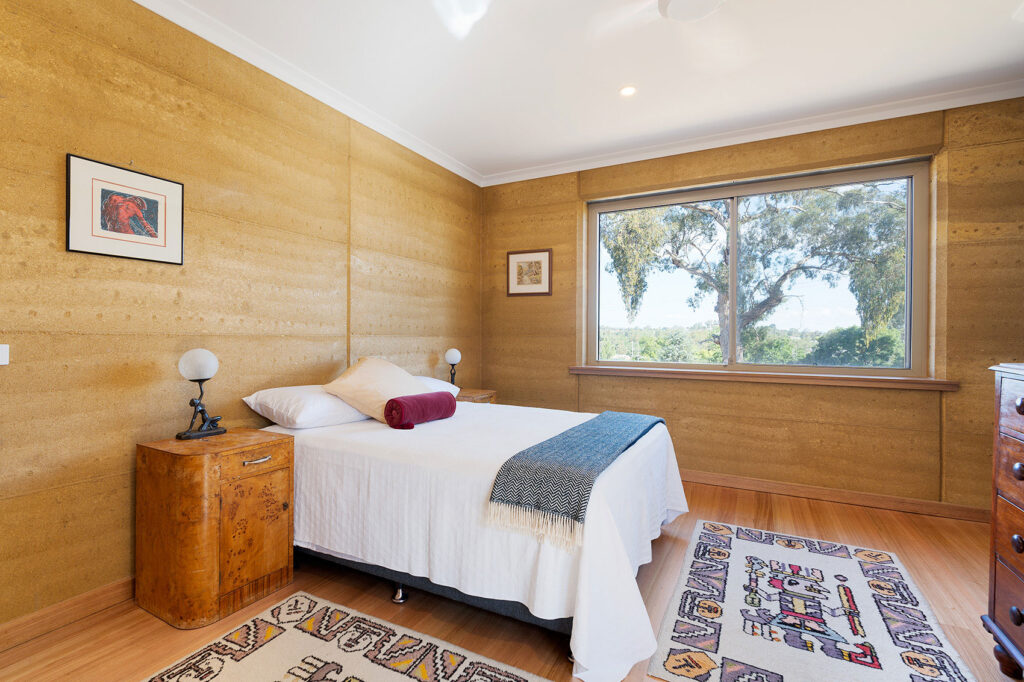 internal-rammed-earth-bedroom