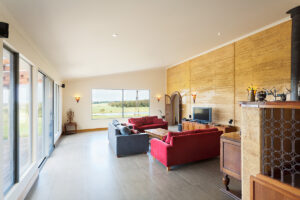 internal-rammed-earth-open-plan